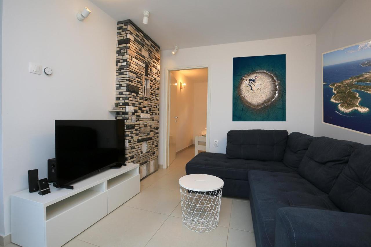 Apartmani Nena I Branko بريمونتيرا المظهر الخارجي الصورة