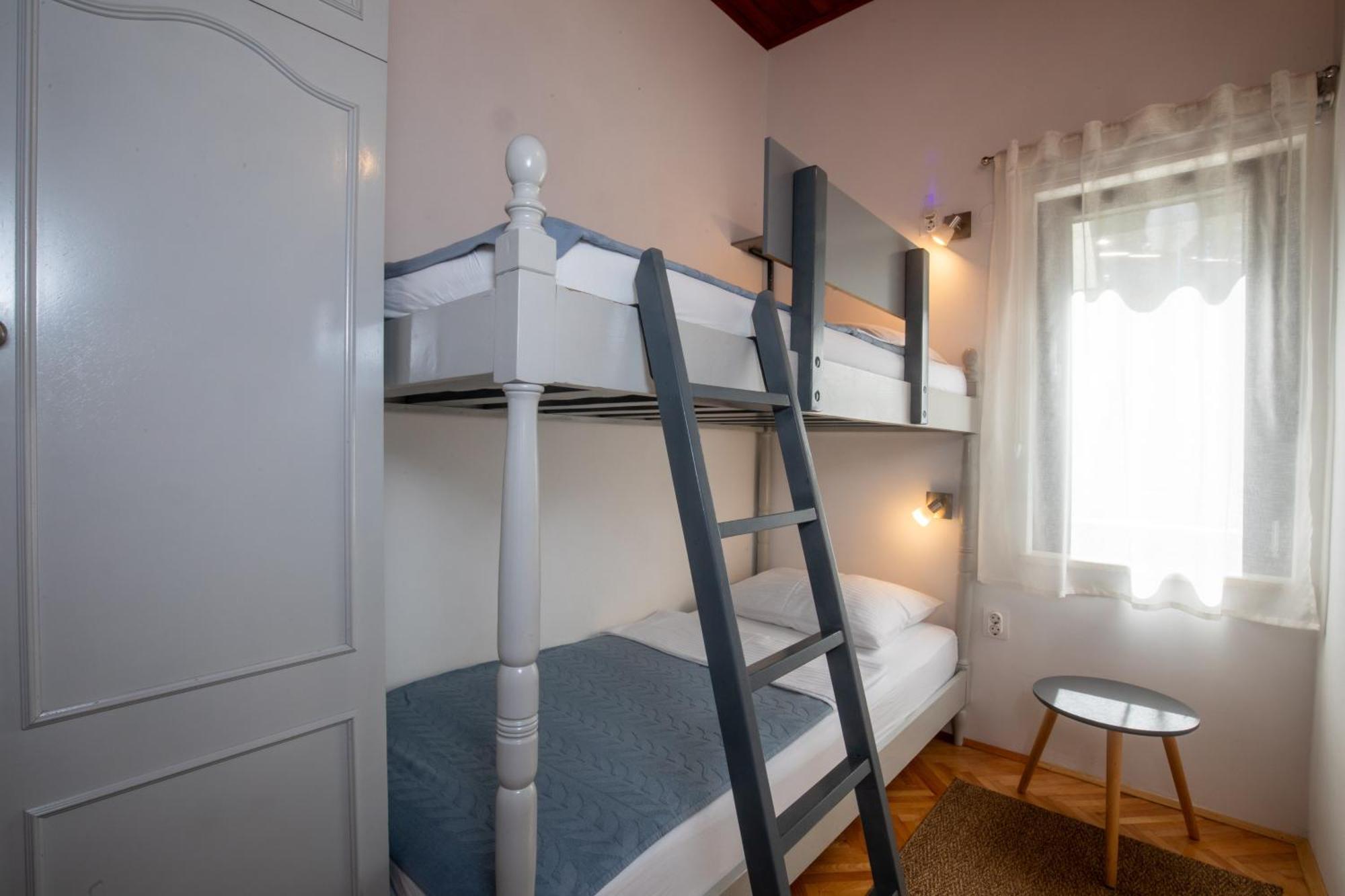 Apartmani Nena I Branko بريمونتيرا المظهر الخارجي الصورة